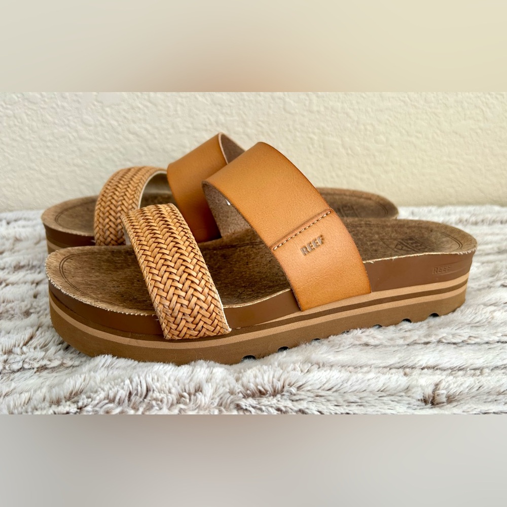 Reef Women's Cushion Vista Hi Slide Sandal Natural Braid Comfort Size US 9 40